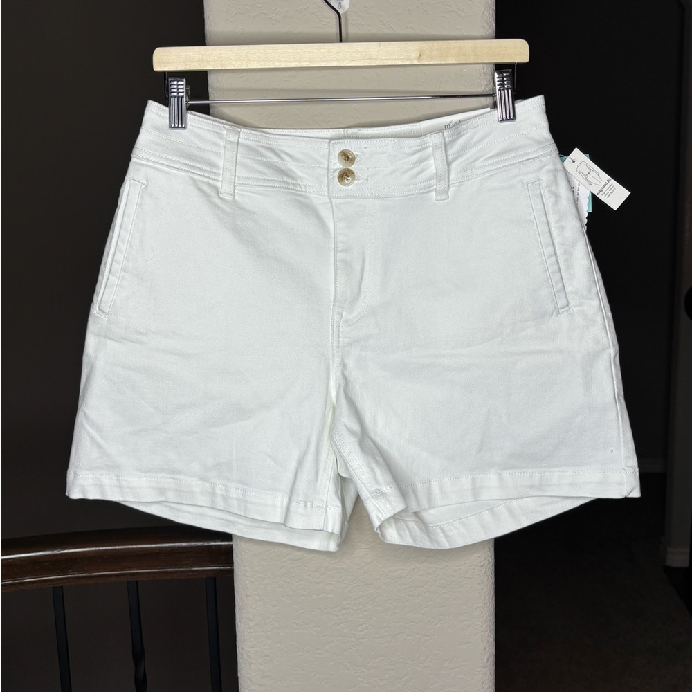 Maurices 5” A-line Short Original Fit High Rise White Cotton Blend Size 10 NEW